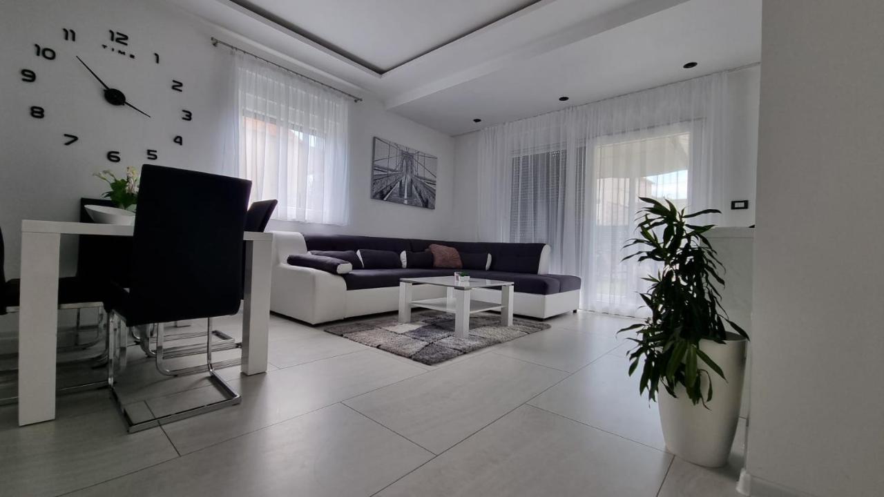 Holiday House Gavran Vodice Exterior foto